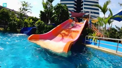 水滑梯带你吃瓜,跟随我一起畅享夏日吃瓜盛宴 第1张 水滑梯带你吃瓜,跟随我一起畅享夏日吃瓜盛宴 第1张