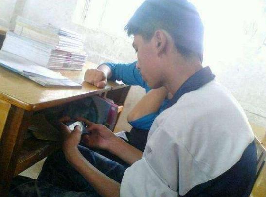 深圳初中男吃瓜,吃瓜成风,校园生活新现象 第3张 深圳初中男吃瓜,吃瓜成风,校园生活新现象 第3张