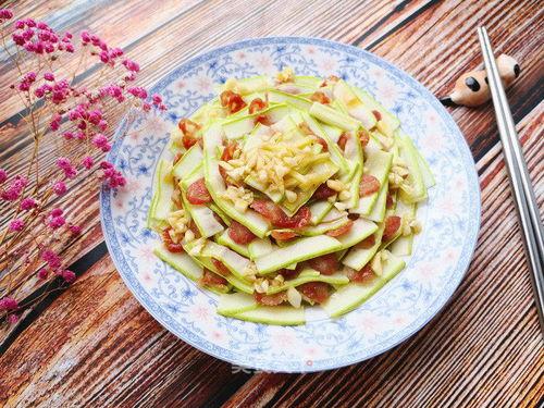 角瓜搭配啥吃,探寻最佳味蕾碰撞 第3张 角瓜搭配啥吃,探寻最佳味蕾碰撞 第3张