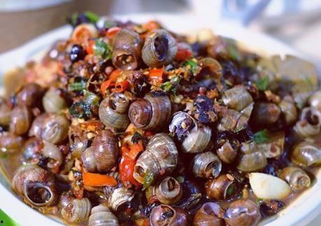 吃个田螺吃银瓜