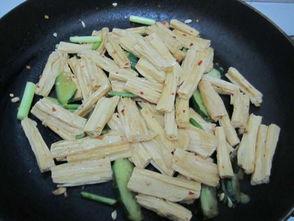 腐竹瓜怎么炒着吃,腐竹瓜炒制秘籍  第2张