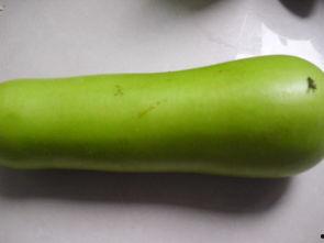 吃葫芦瓜要削皮,皮去净，口感更佳