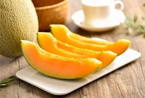 梦见提着哈密瓜吃,揭秘提着哈密瓜吃的神秘寓意